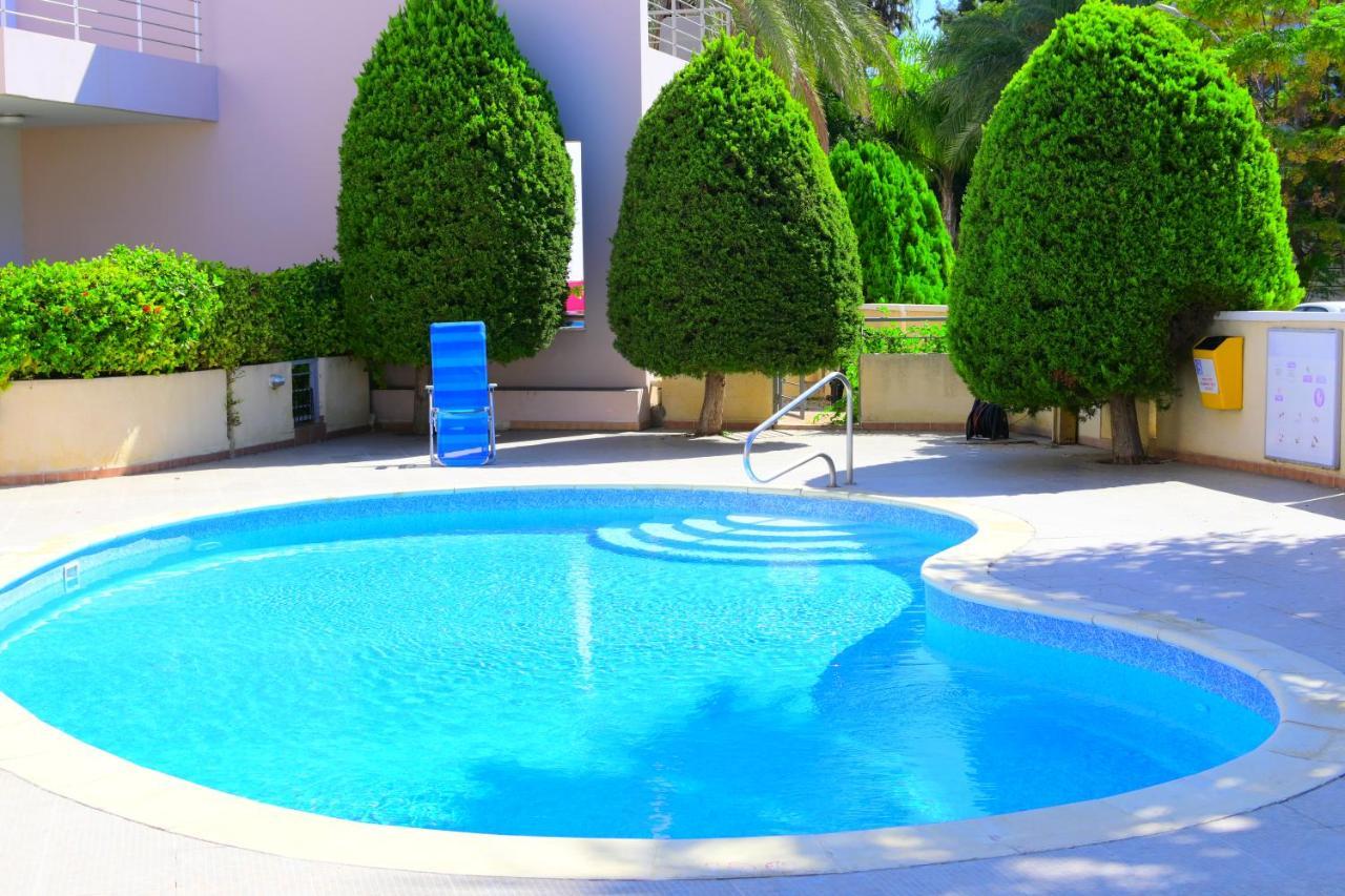 Отдыхайте С Удовольствием Paphos Bagian luar foto