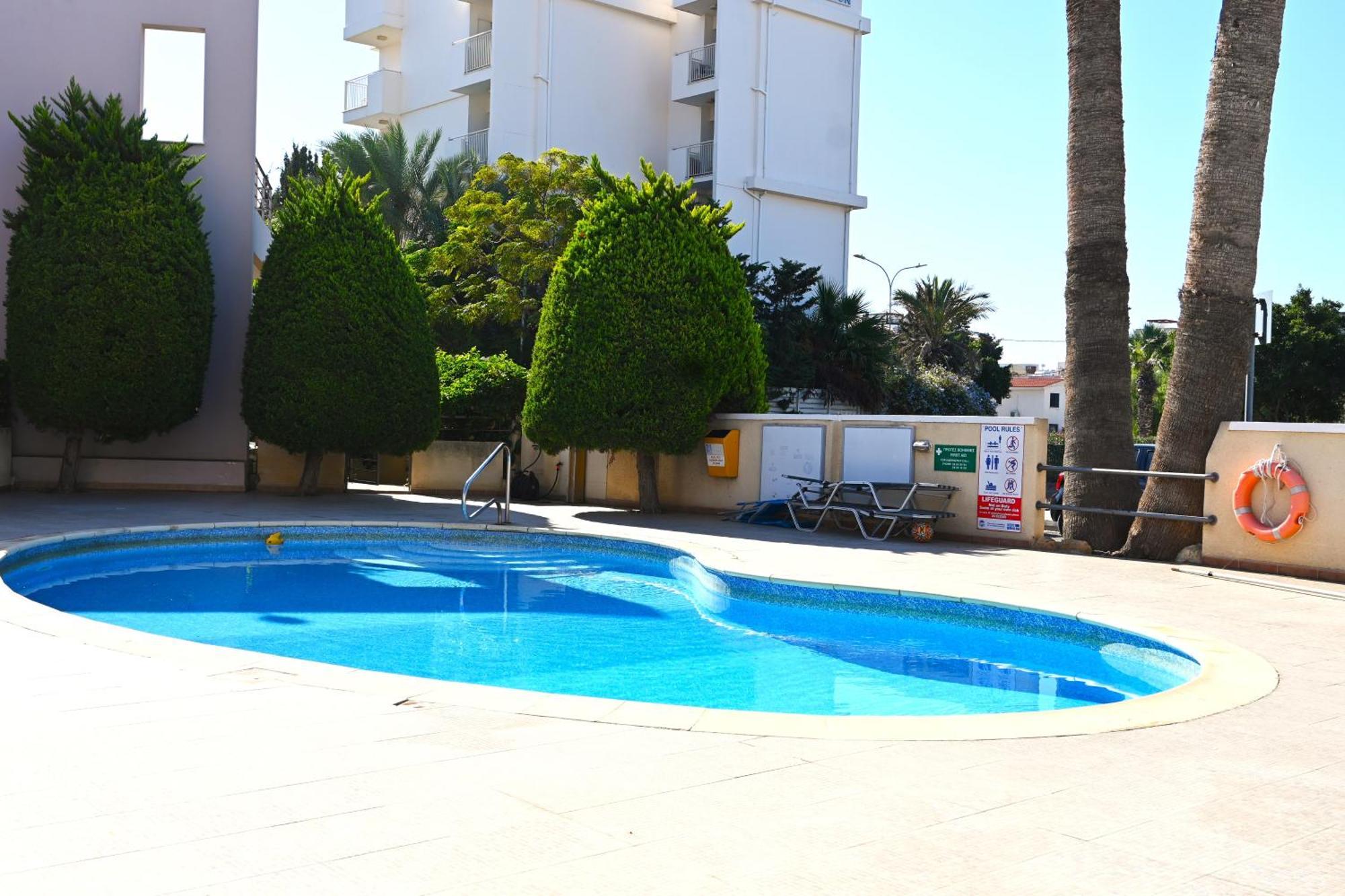 Отдыхайте С Удовольствием Paphos Bagian luar foto