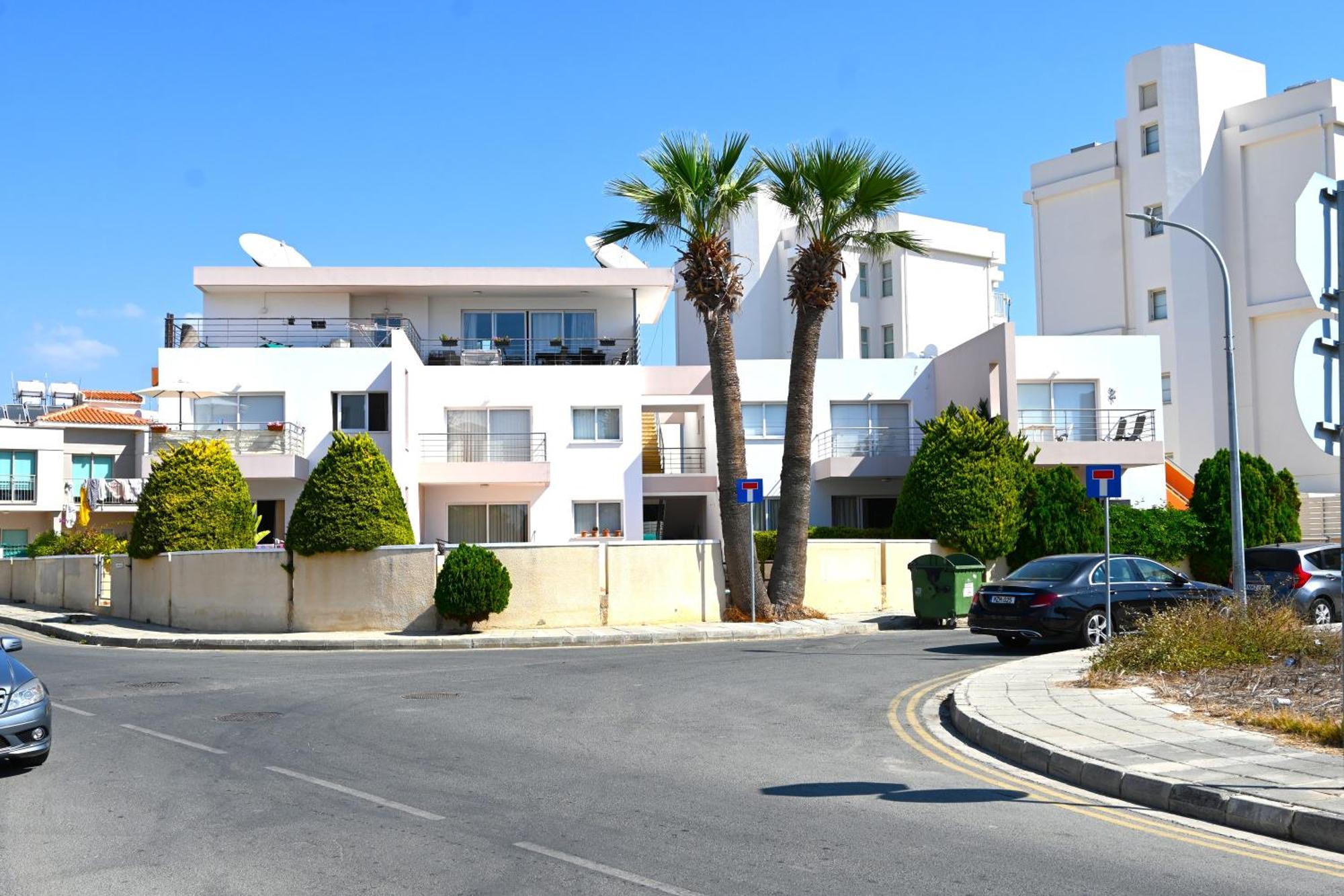 Отдыхайте С Удовольствием Paphos Bagian luar foto