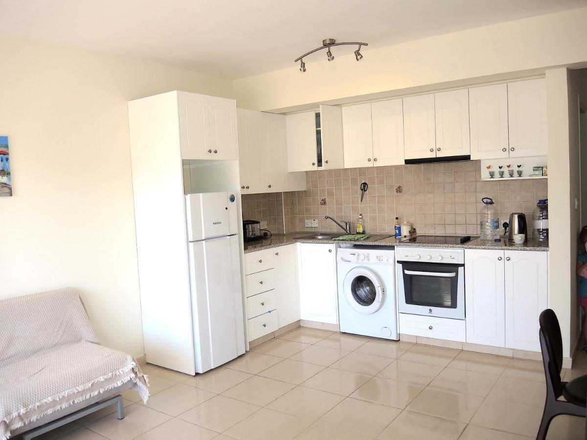 Отдыхайте С Удовольствием Paphos Bagian luar foto